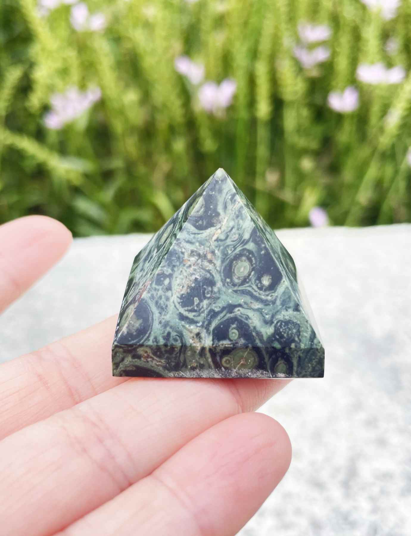 Malachite crystal Stone Pyramid