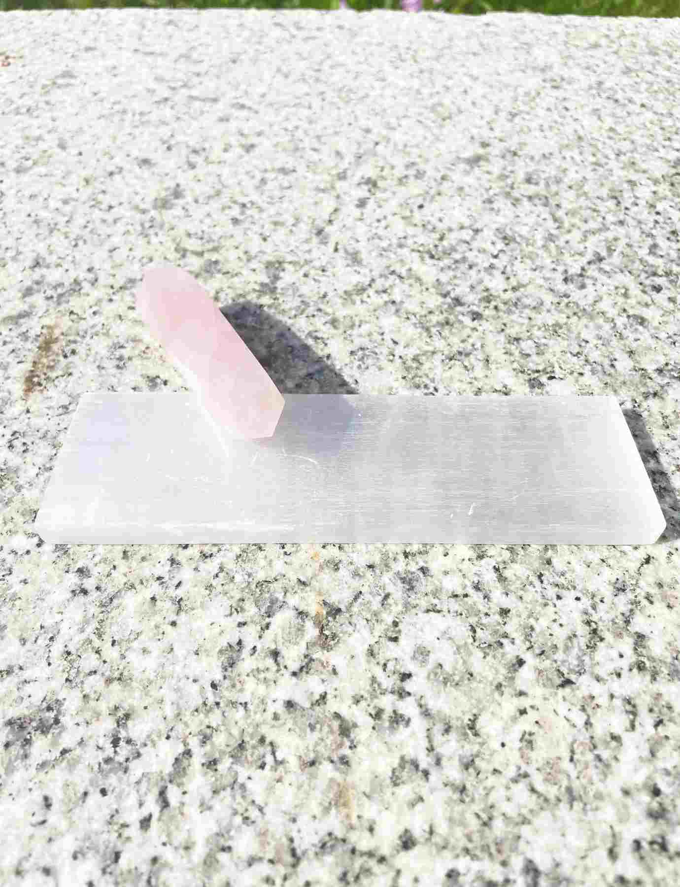 Selenite rock Charging Plate