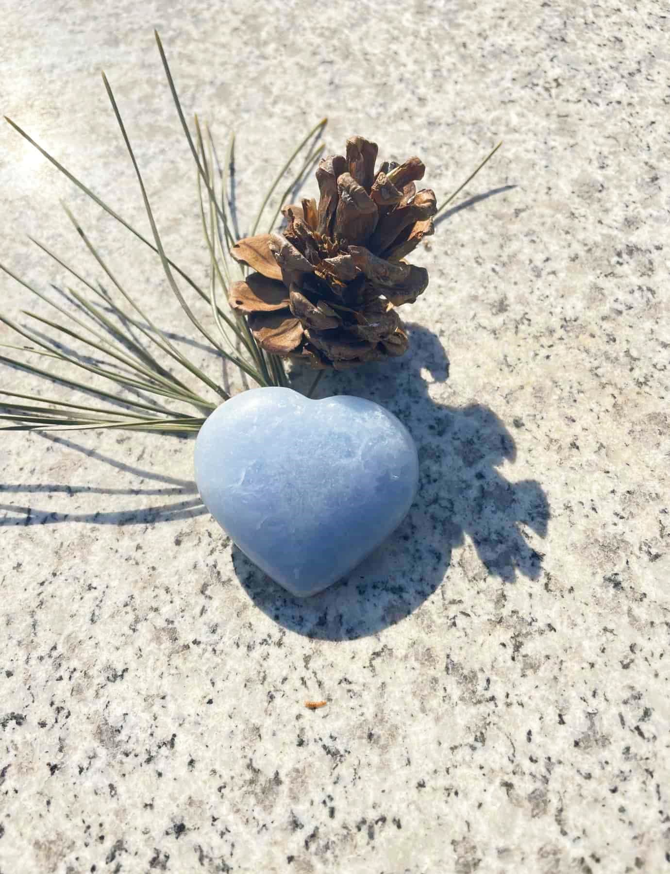 celestite rock heart stone