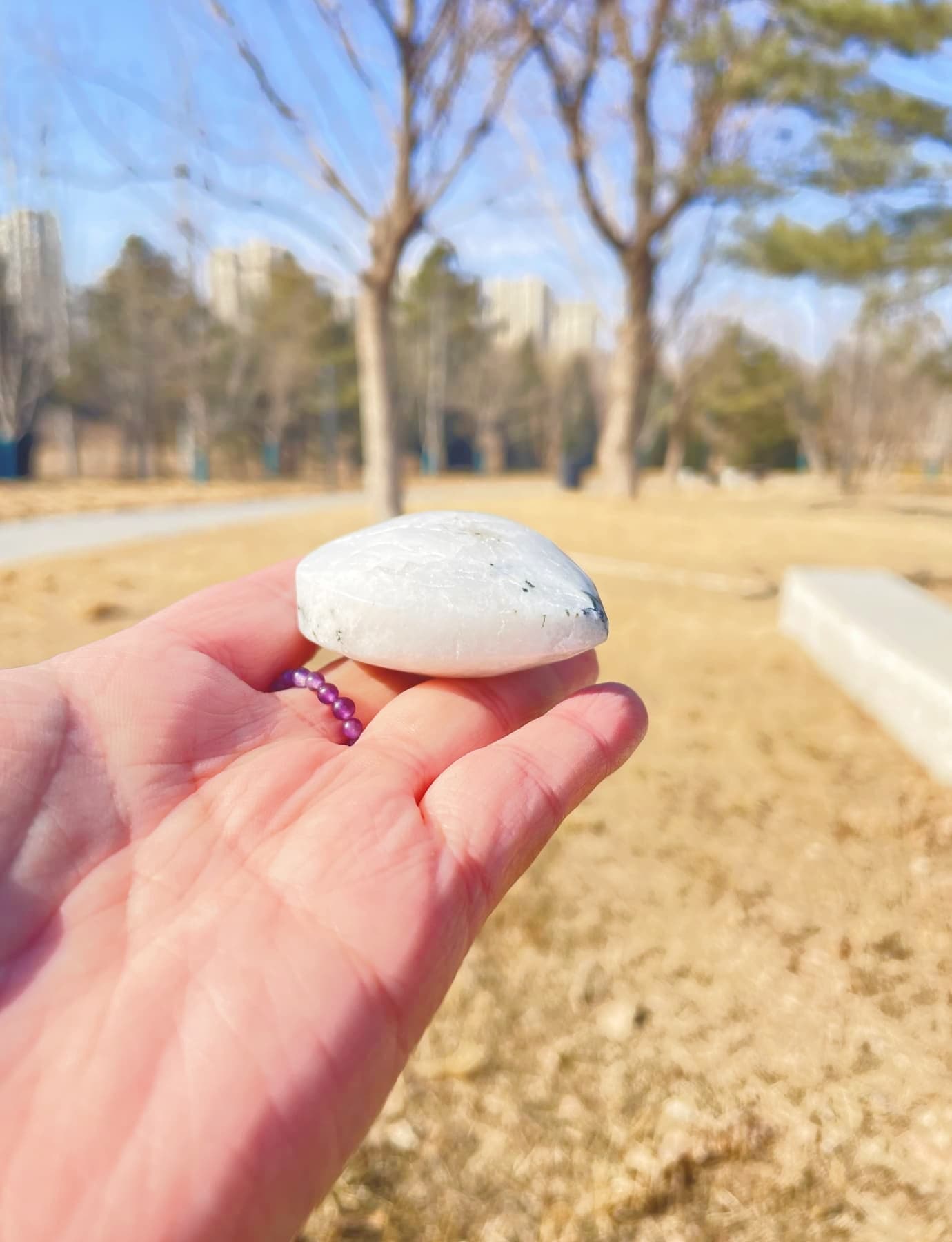rainbow moonstone stone